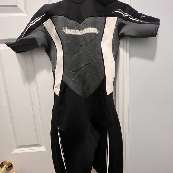 Sea doo wetsuit size 9/10 short sleeve - Picture 10 of 10